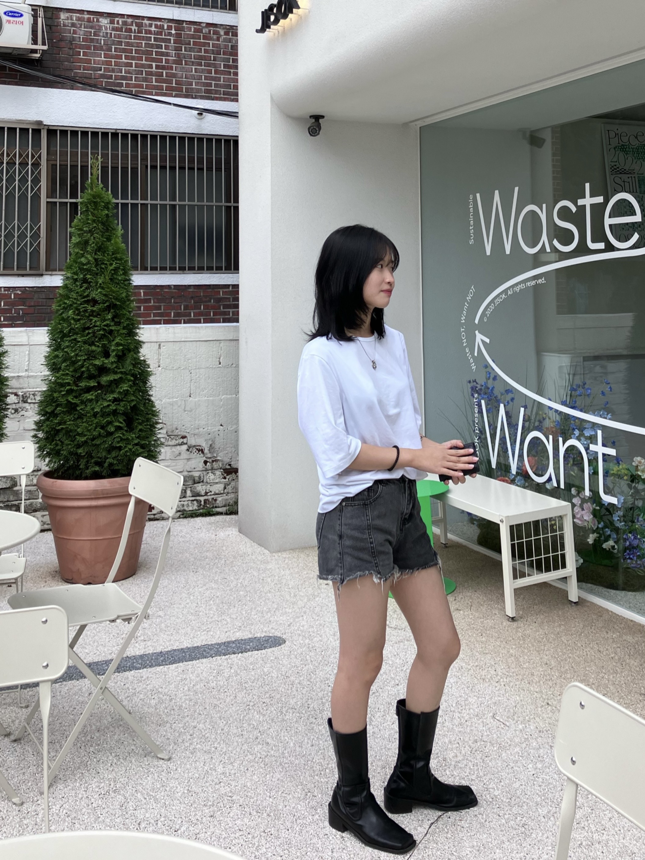 @ming__out님의 이지캐주얼 스타일 | 크리에이터 룩북은 온더룩