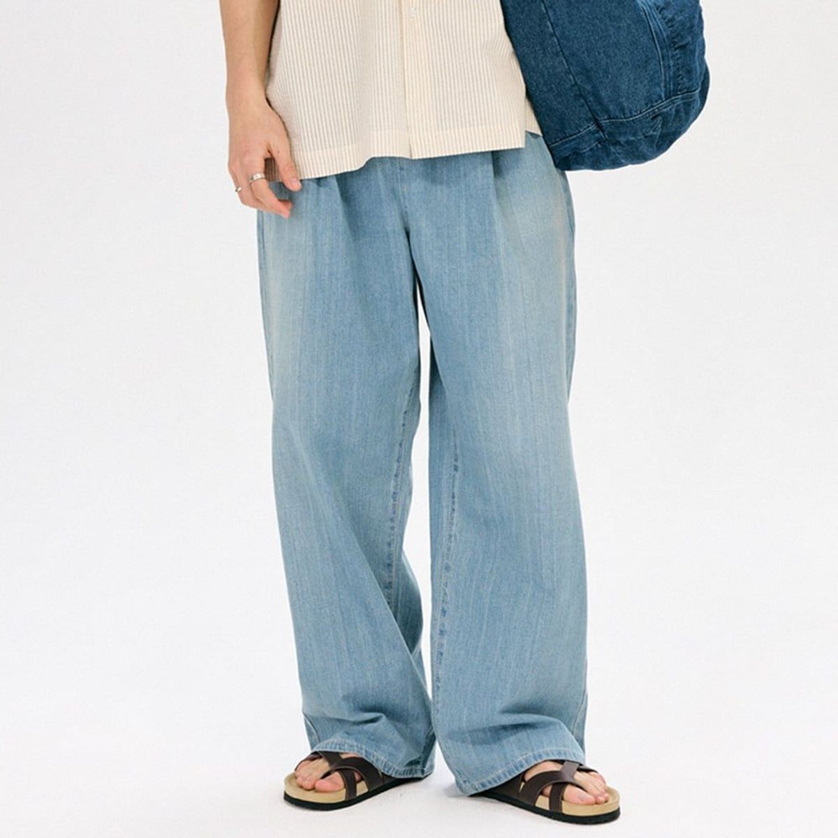 REFLYPERKY(리플라이퍼키) | 실시간 인기 스타일 | [여름원단] LX8607 원턱 이지밴딩 와이드 데님 (GHOST BRUSH  M.BLUE) | 온더룩