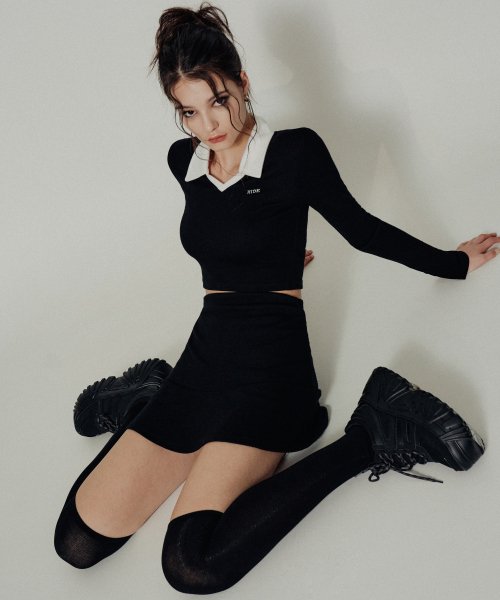 HIDE(하이드) 실시간 인기 스타일 H 07 카라 크롭 탑 블랙 온더룩