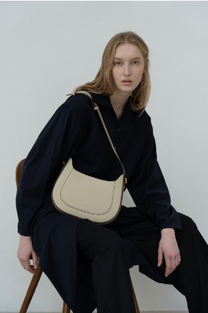 日本未入荷☆CLASSIC 20 LUNE HOBO BAG_4COLORS/HERVE 日本未入荷☆CLASSIC 20 LUNE HOBO BAG_4COLORS/HERVE Classic