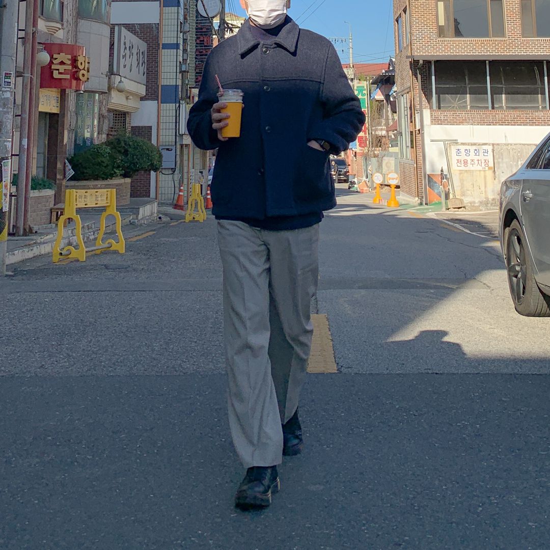 크리에이터 룩북은 온더룩
